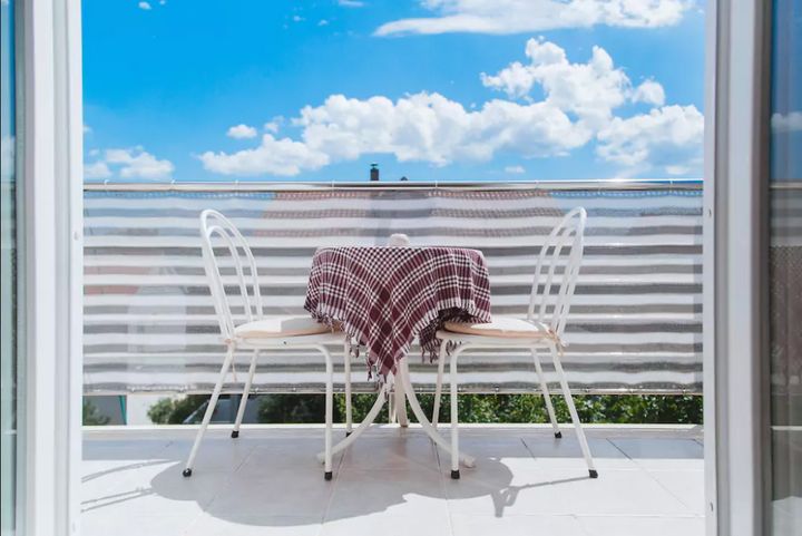 Apartment A1 – Sea-view balcony